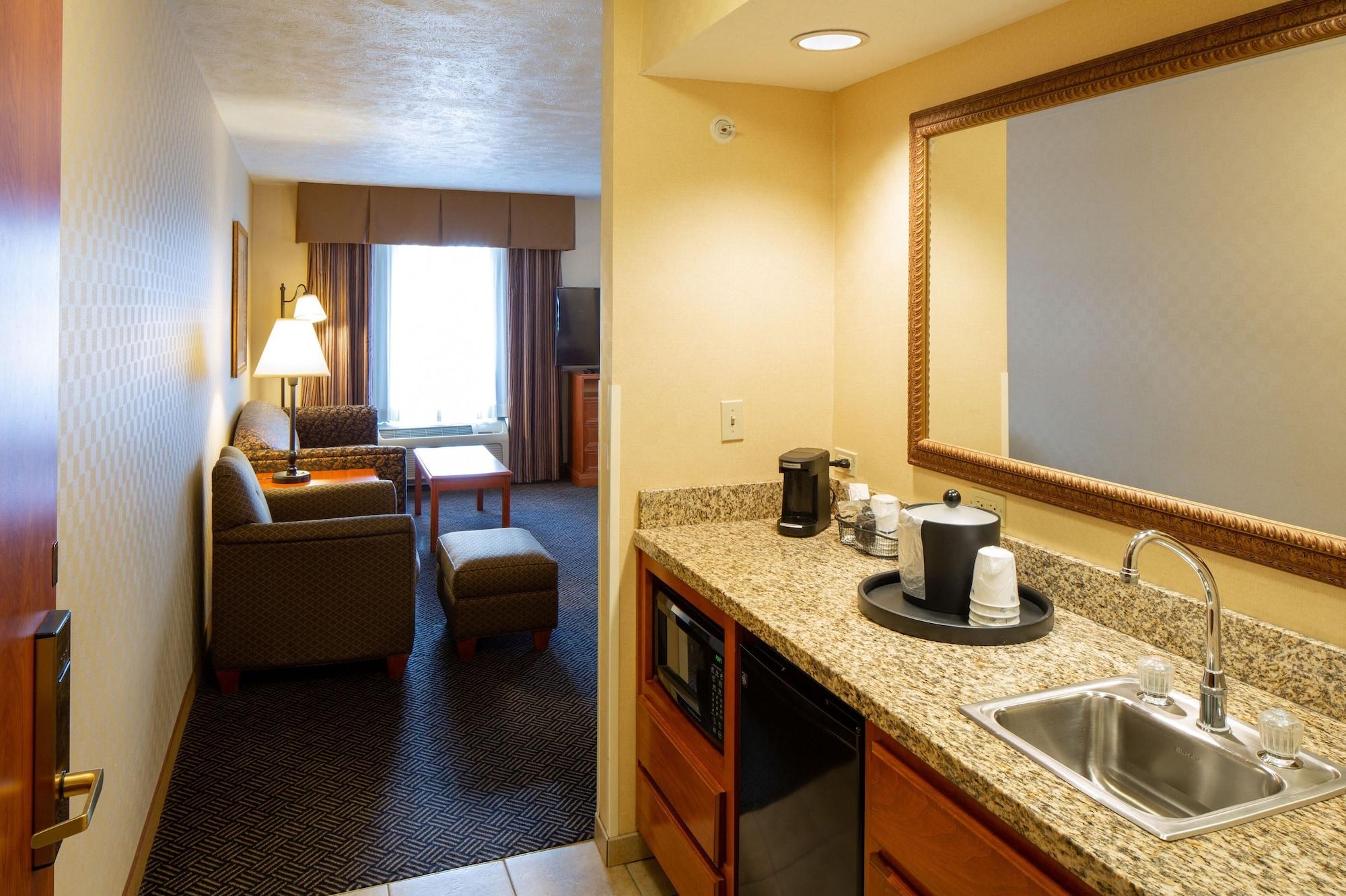 Hampton Inn Ватерлоо Экстерьер фото