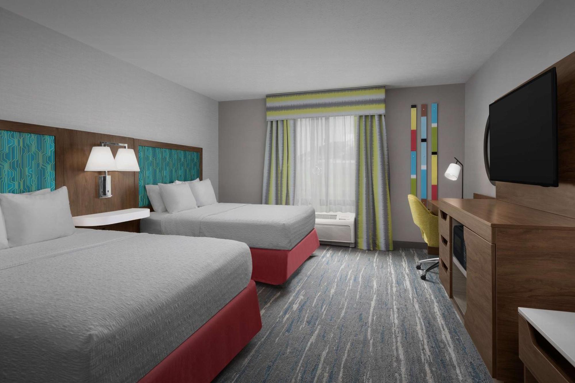 Hampton Inn Ватерлоо Экстерьер фото