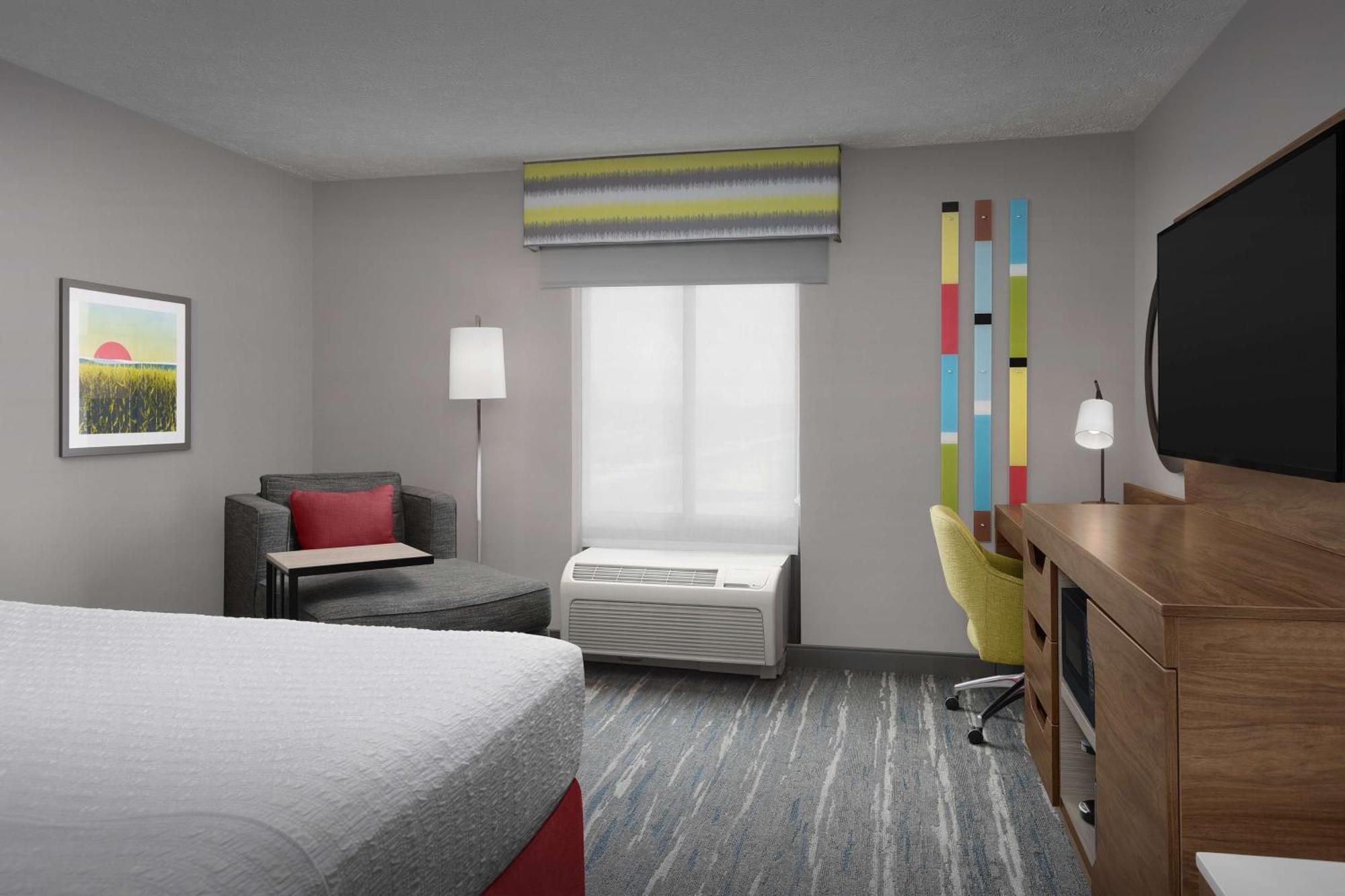Hampton Inn Ватерлоо Экстерьер фото