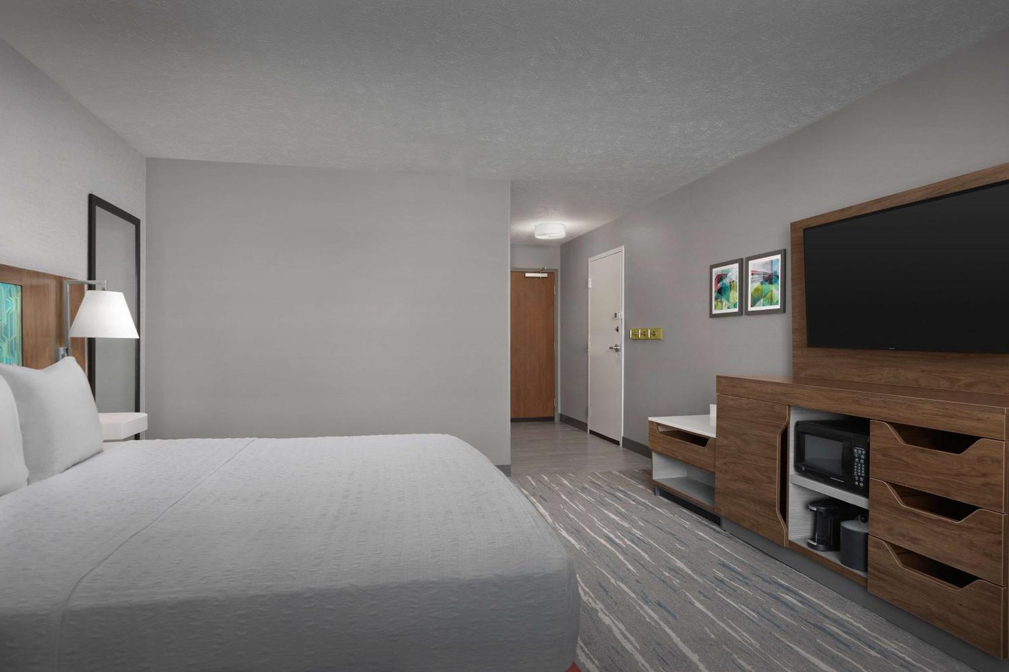 Hampton Inn Ватерлоо Экстерьер фото