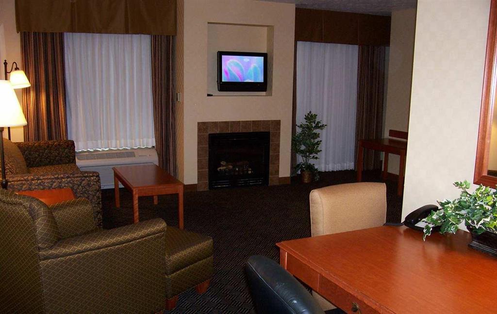 Hampton Inn Ватерлоо Номер фото